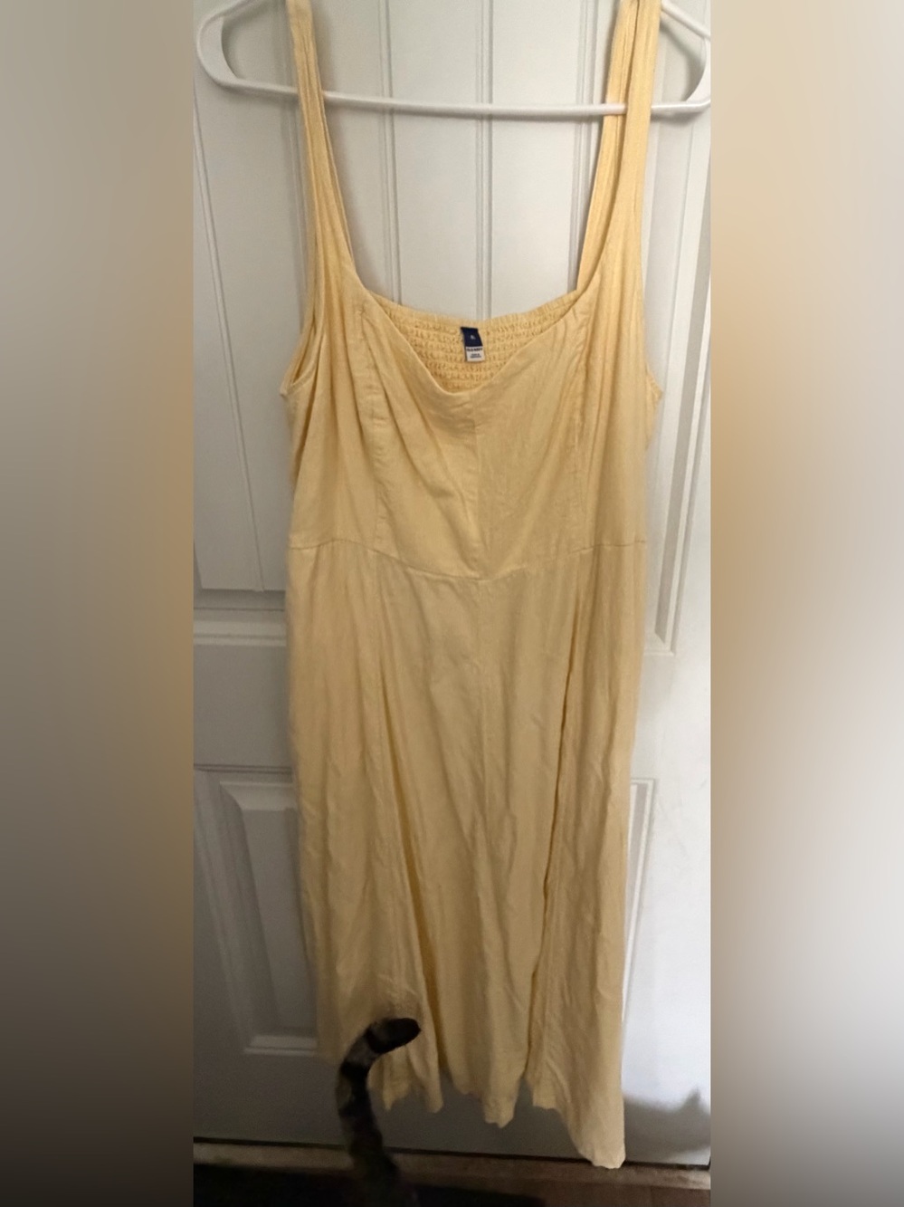 Old Navy Soft Pale Yellow Sleeveless Maxi Dress